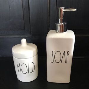Rae Dunn Hold And Soap Set